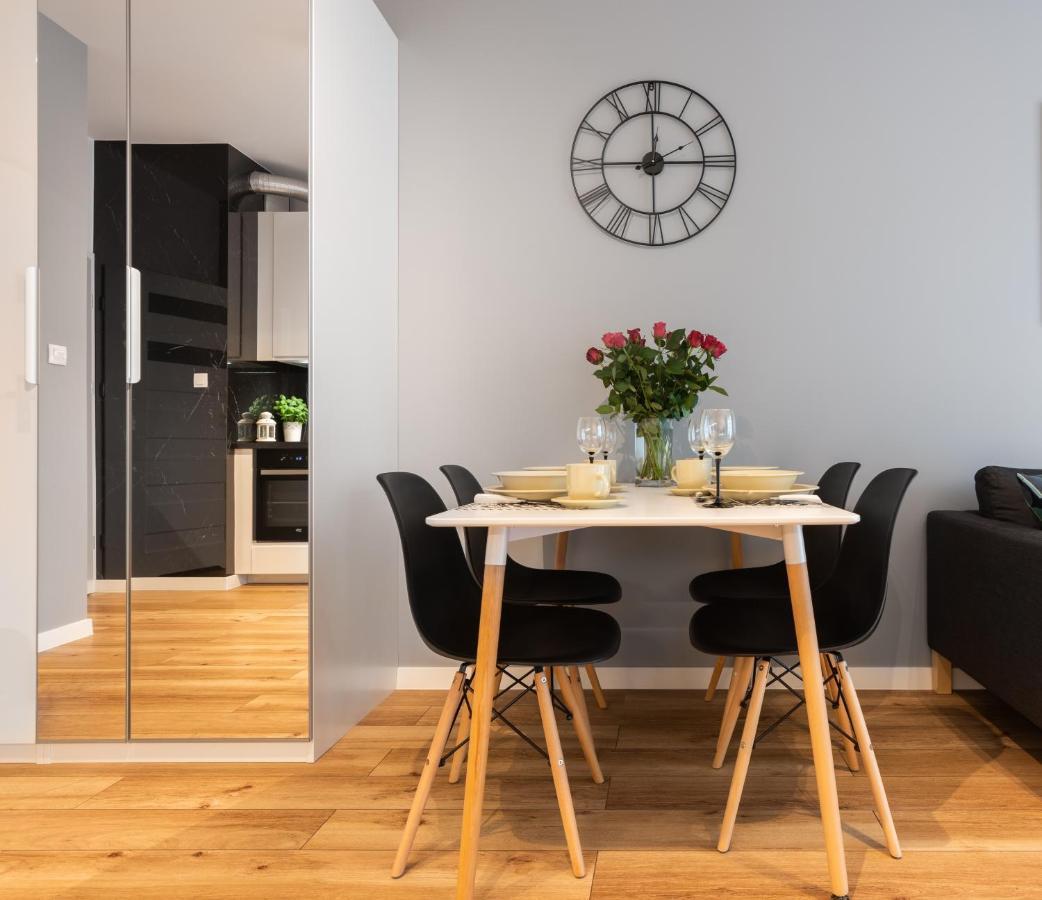 Novum Apartment With Parking Krakow Ngoại thất bức ảnh