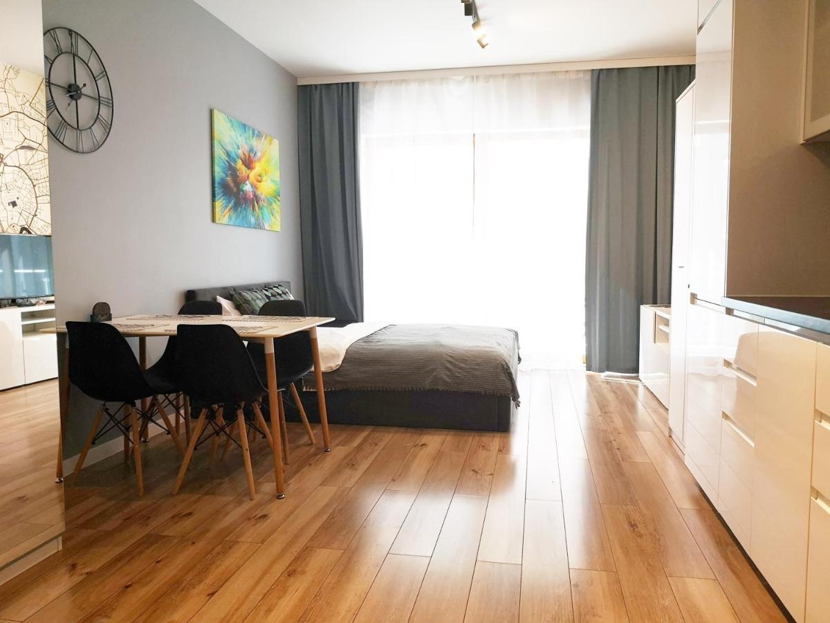 Novum Apartment With Parking Krakow Ngoại thất bức ảnh
